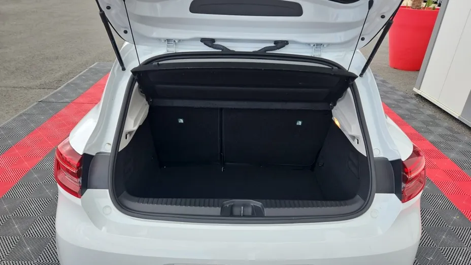 RENAULT Clio -