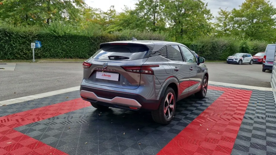 NISSAN Qashqai -