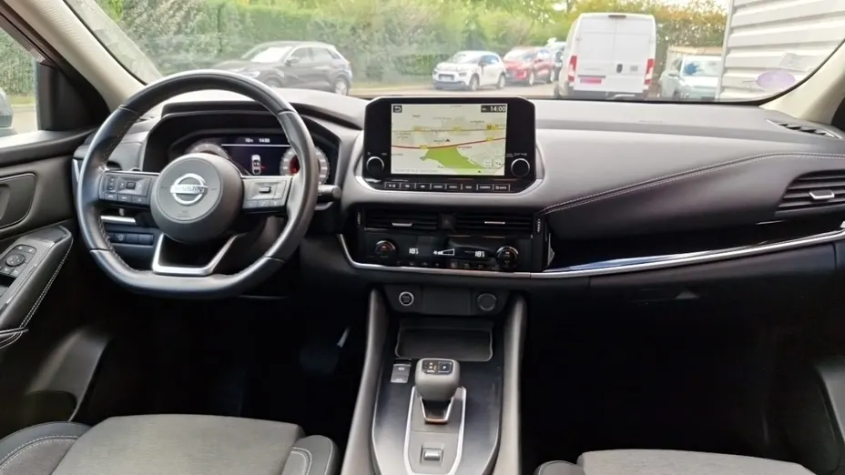 NISSAN Qashqai -