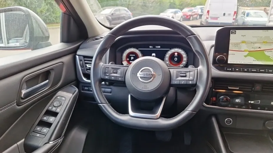 NISSAN Qashqai -