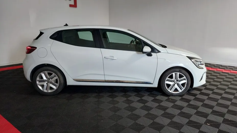 RENAULT Clio -
