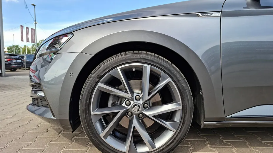 SKODA Superb Superb 2.0 TDI SCR 4x4 Sportline DSG