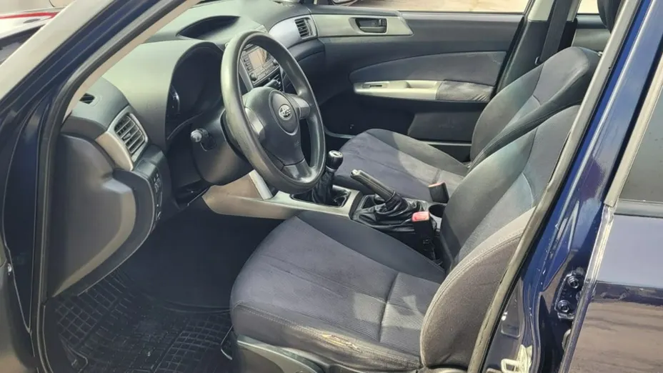 SUBARU Forester -