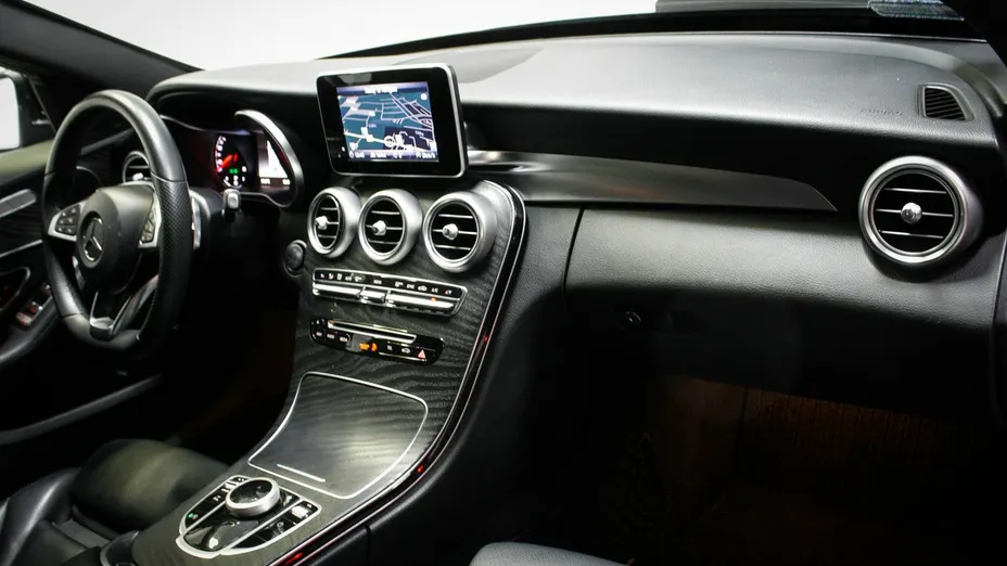 MERCEDES-BENZ C Klasa -