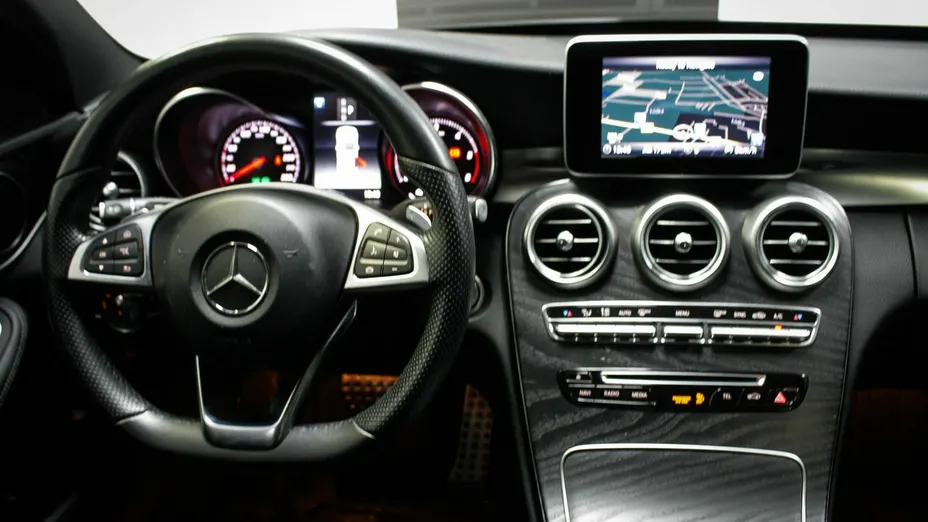 MERCEDES-BENZ C Klasa -