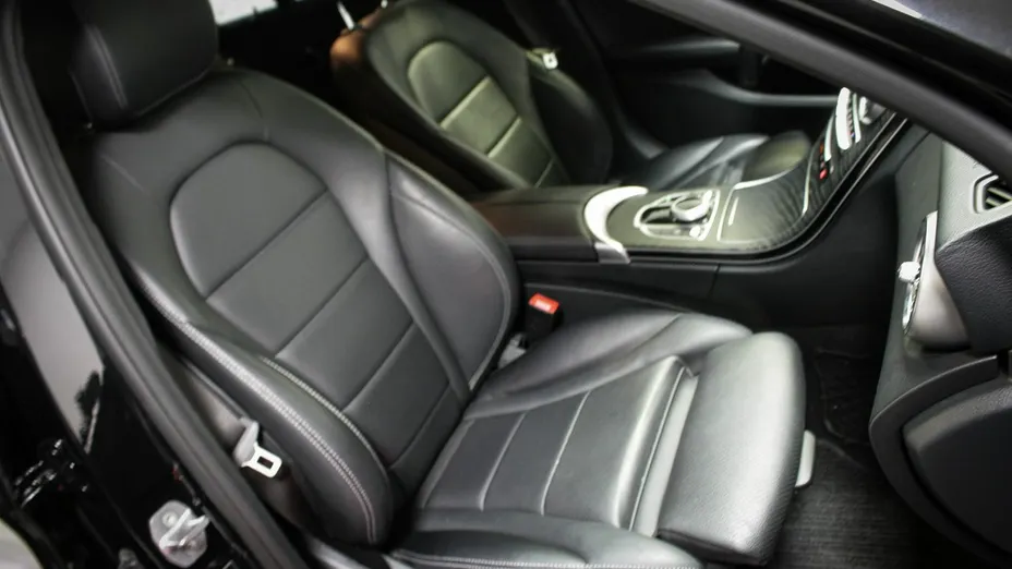 MERCEDES-BENZ C Klasa -