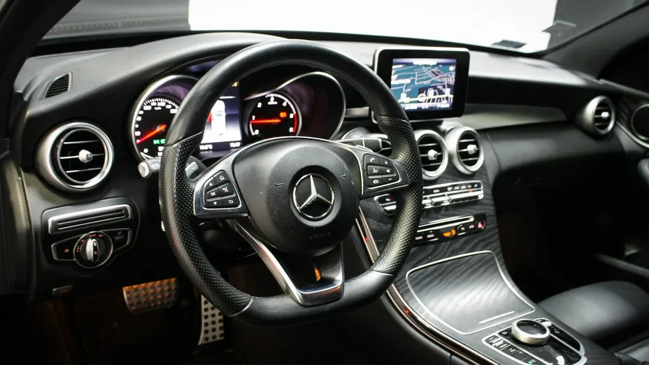 MERCEDES-BENZ C Klasa -