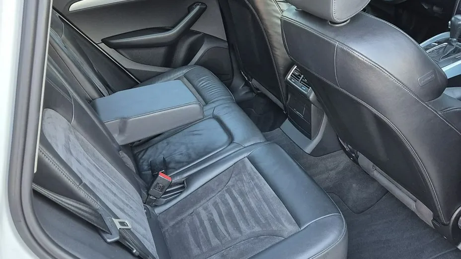 AUDI Q5 -