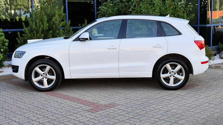 AUDI Q5 -