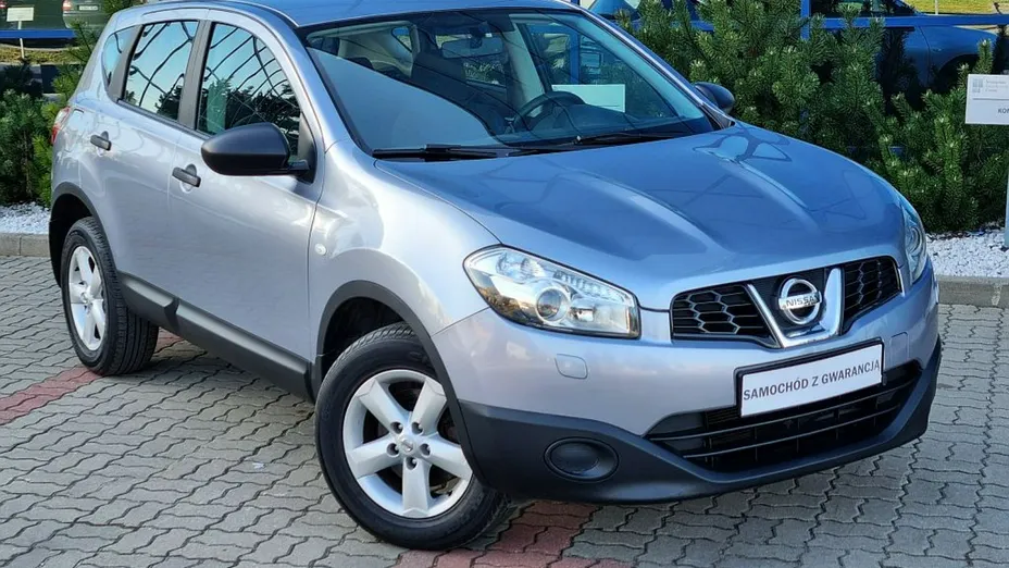 NISSAN Qashqai -
