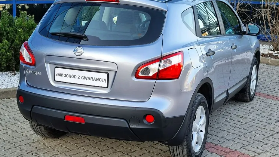 NISSAN Qashqai -