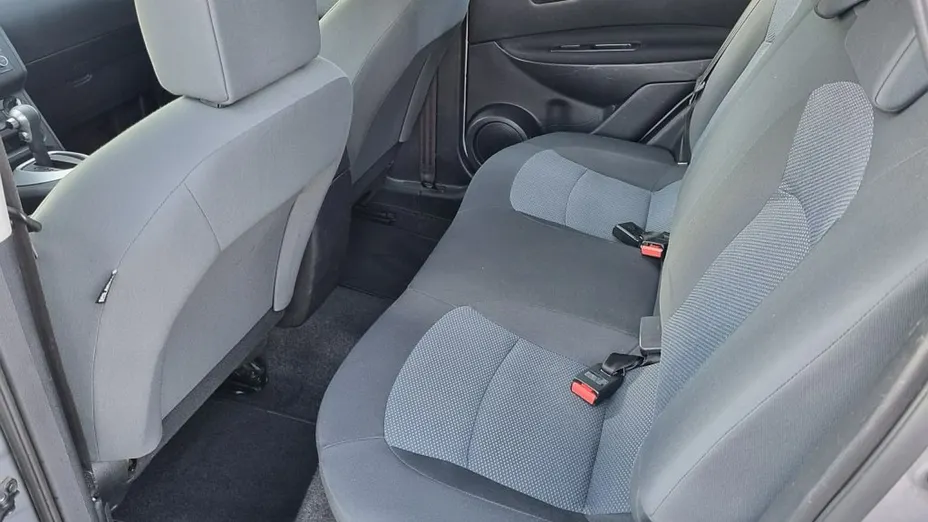 NISSAN Qashqai -