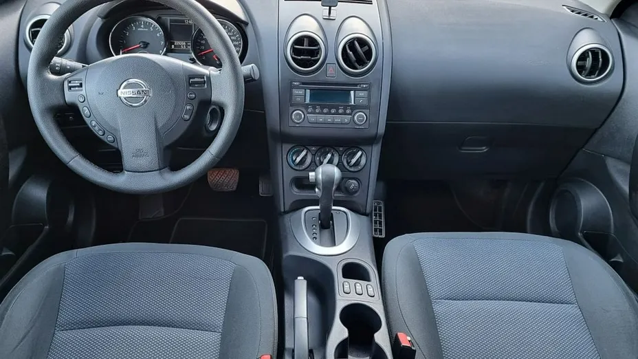 NISSAN Qashqai -