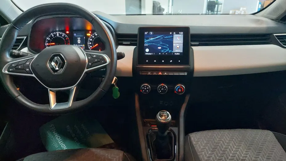 RENAULT Clio -