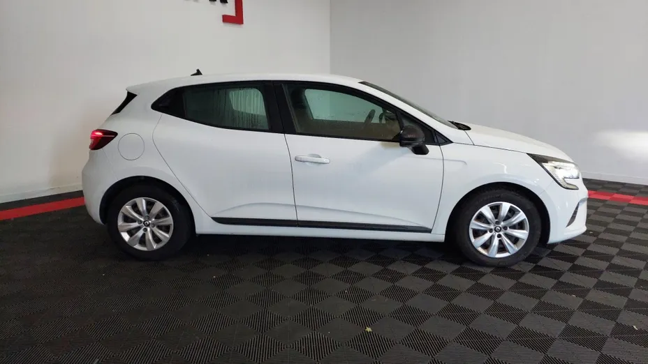 RENAULT Clio -
