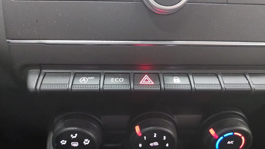 RENAULT Clio -