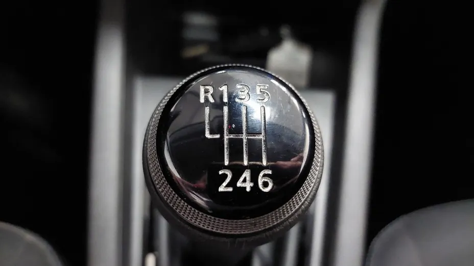 RENAULT Clio -