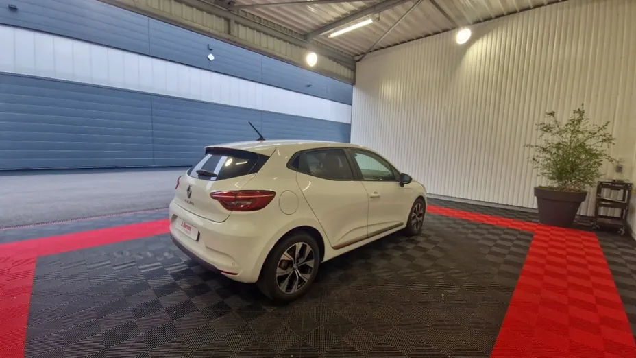 RENAULT Clio -