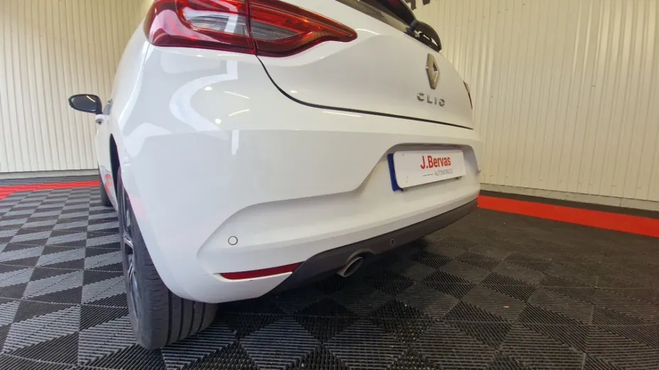 RENAULT Clio -
