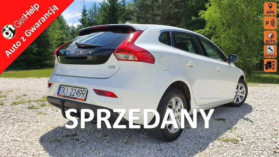VOLVO V40 -