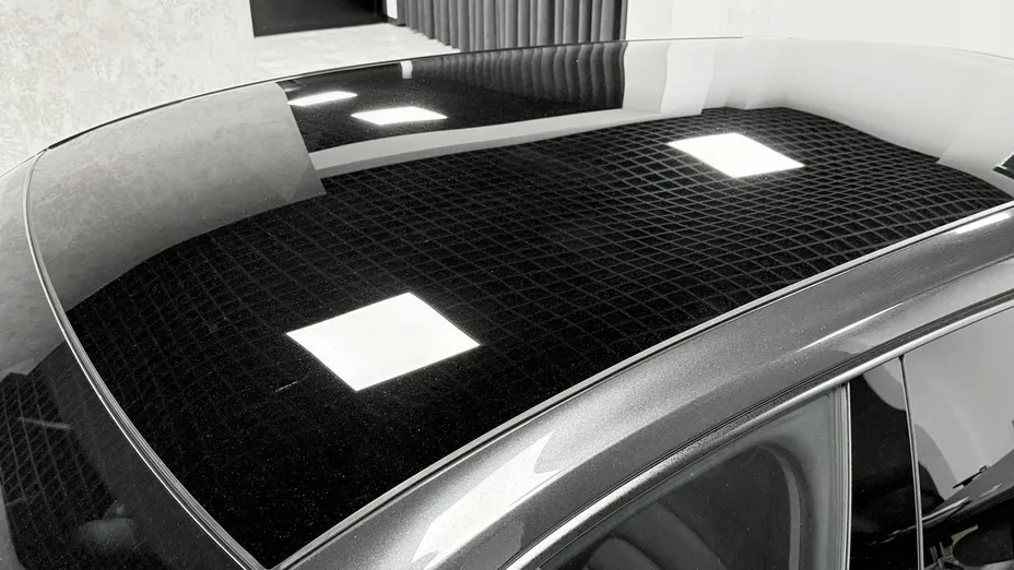 PORSCHE Taycan -