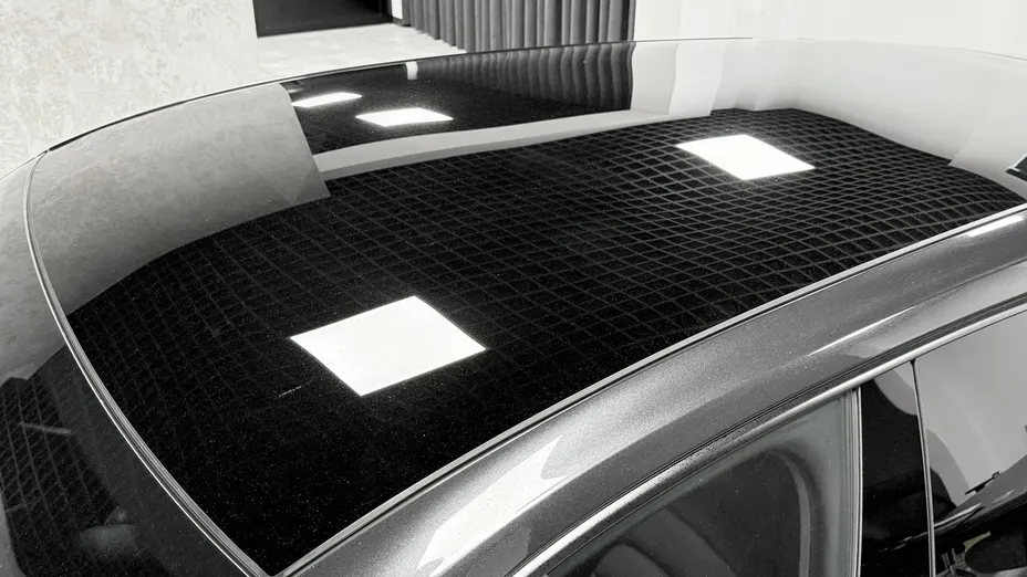 PORSCHE Taycan -