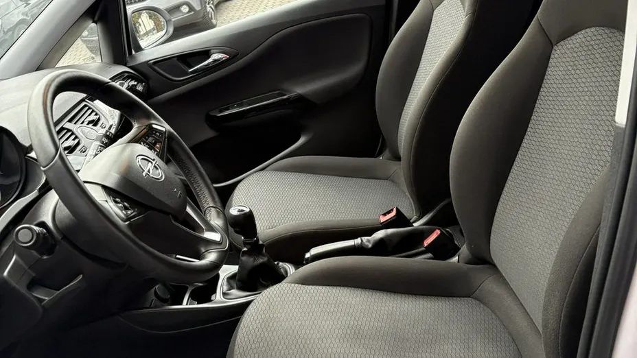 OPEL Corsa -