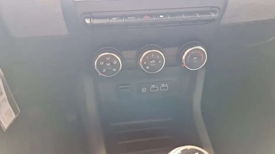 RENAULT Clio -