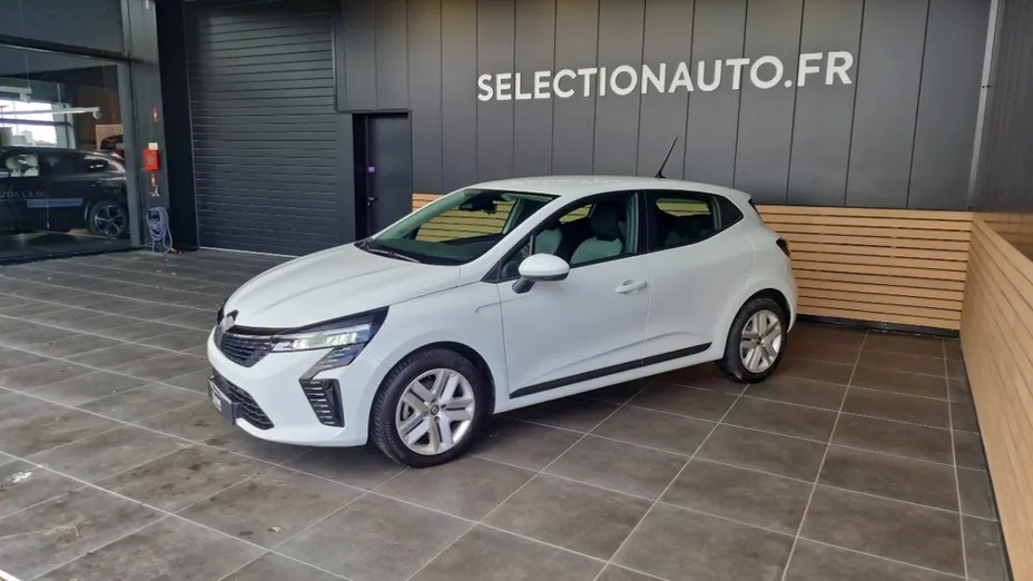 RENAULT Clio -