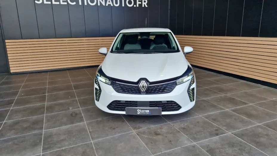 RENAULT Clio -