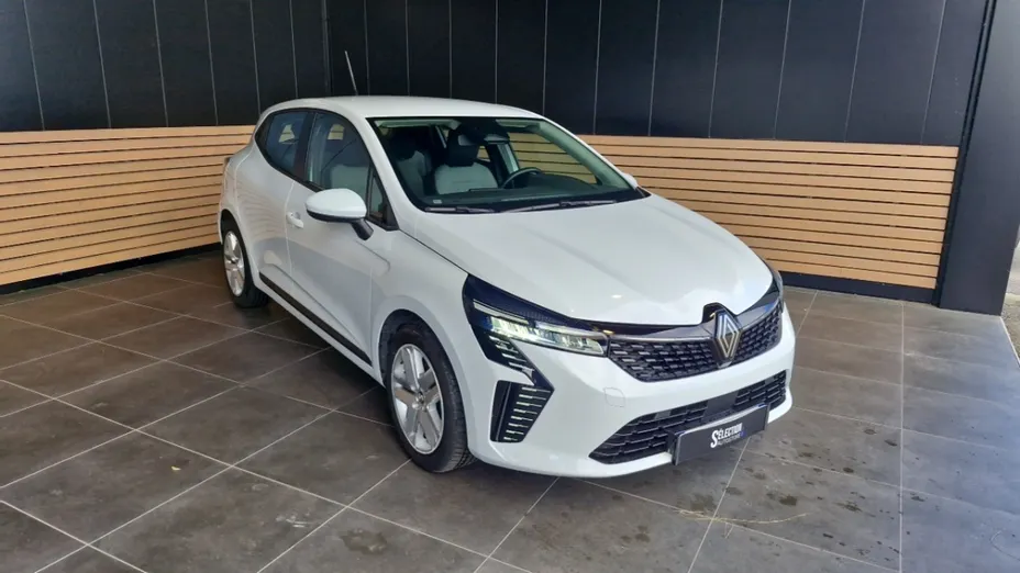 RENAULT Clio -