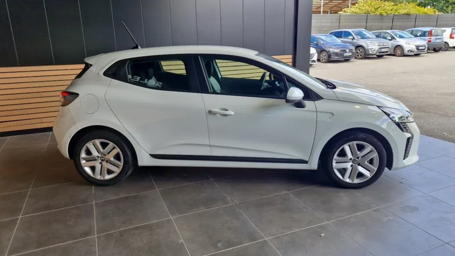 RENAULT Clio -