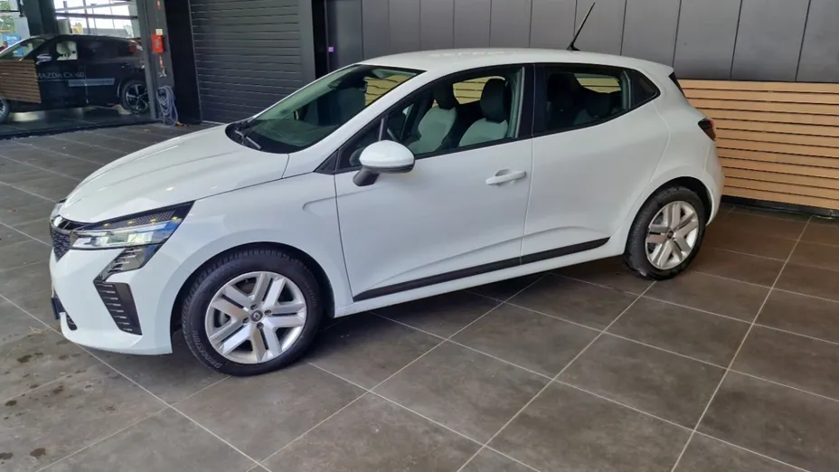 RENAULT Clio -
