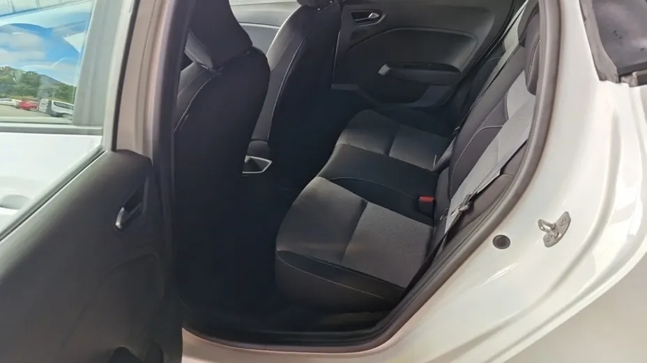 RENAULT Clio -