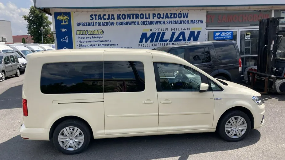 VOLKSWAGEN Caddy -