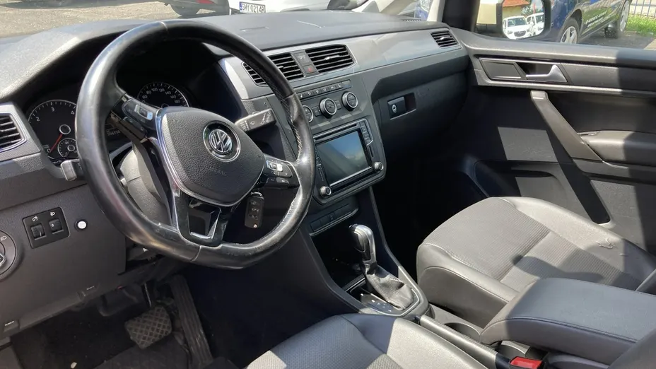 VOLKSWAGEN Caddy -