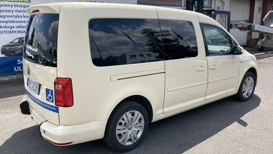 VOLKSWAGEN Caddy -