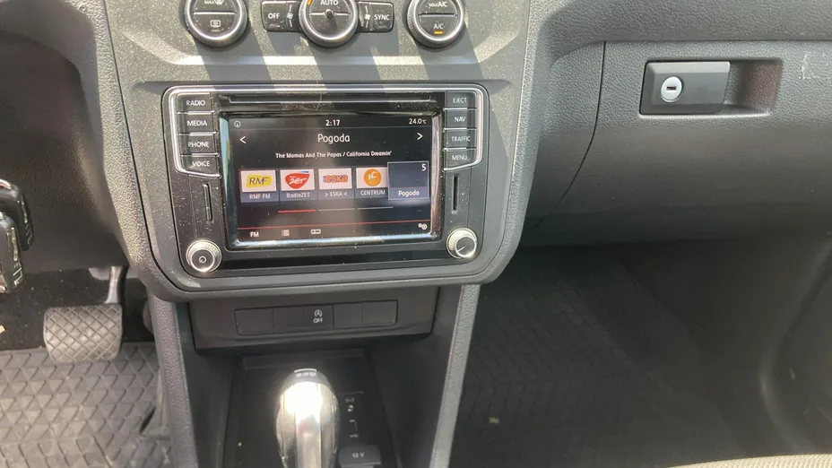 VOLKSWAGEN Caddy -