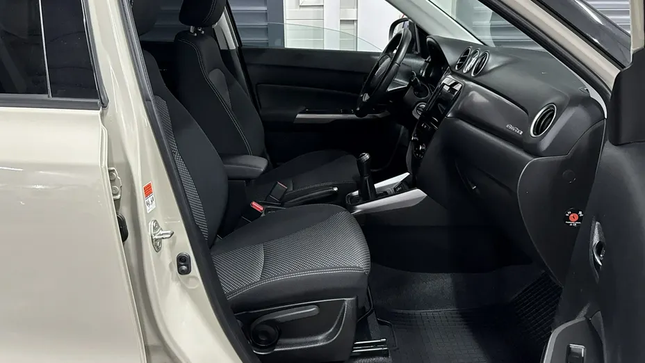 SUZUKI Vitara -