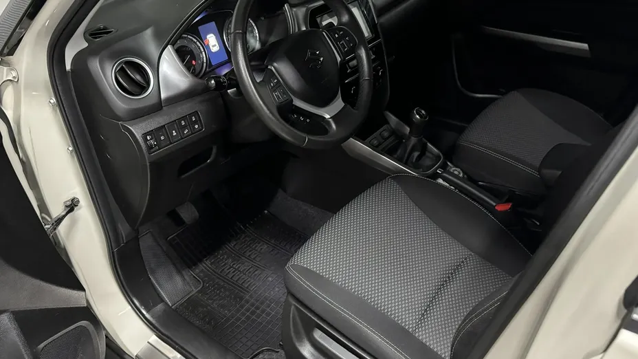 SUZUKI Vitara -