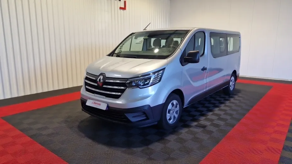 RENAULT Trafic -