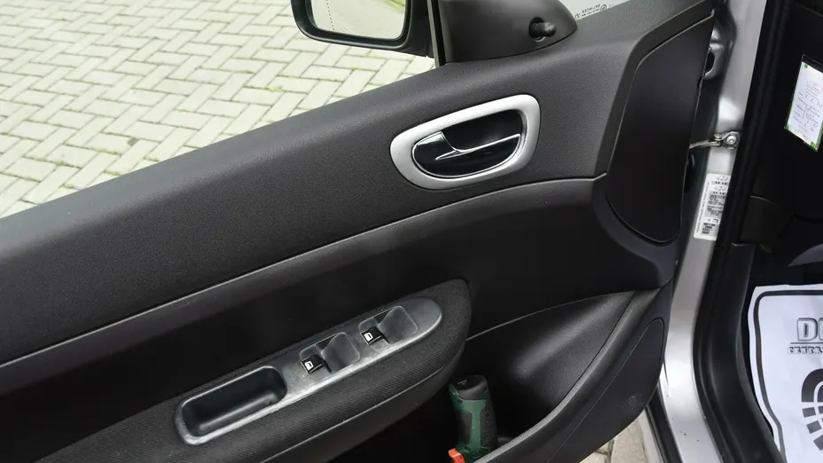 PEUGEOT 307 -