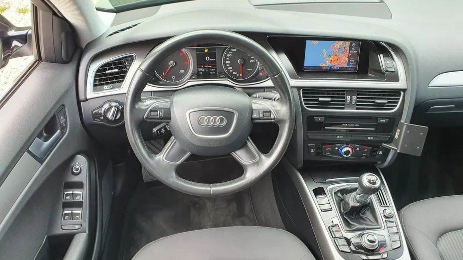 AUDI A4 Avant -