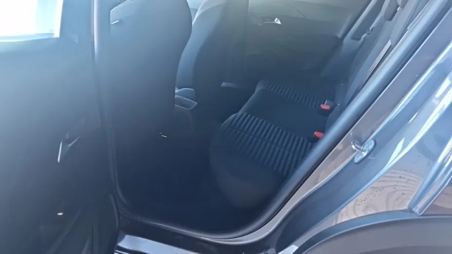 PEUGEOT 2008 -
