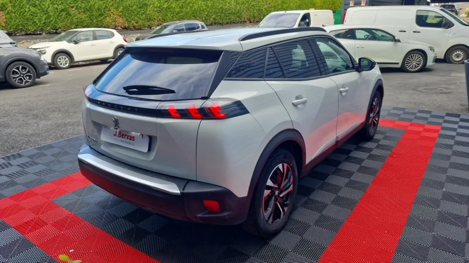 PEUGEOT 2008 -