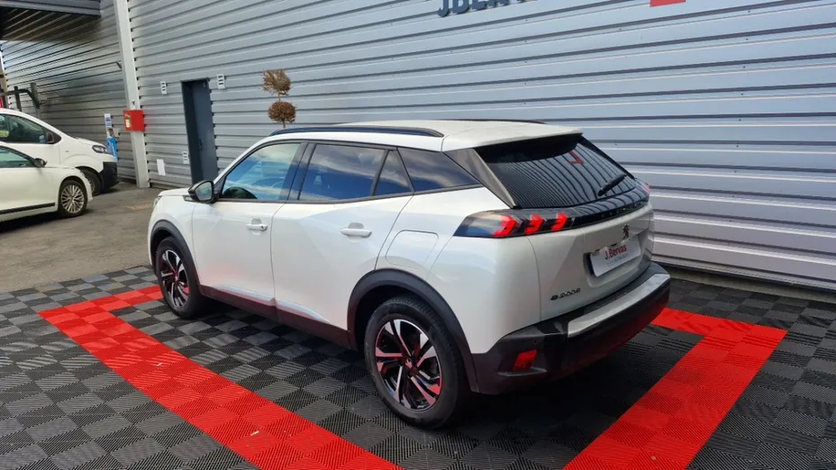 PEUGEOT 2008 -