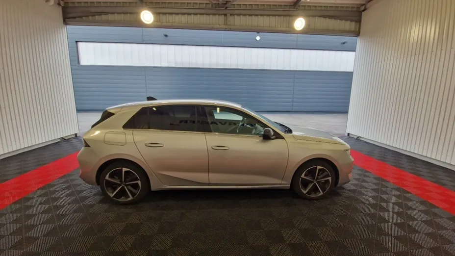 OPEL Astra -