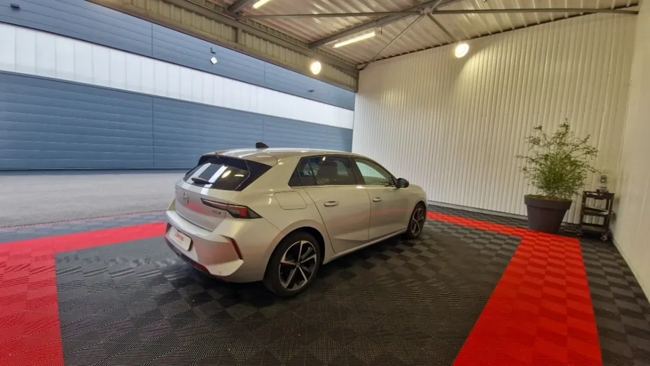 OPEL Astra -