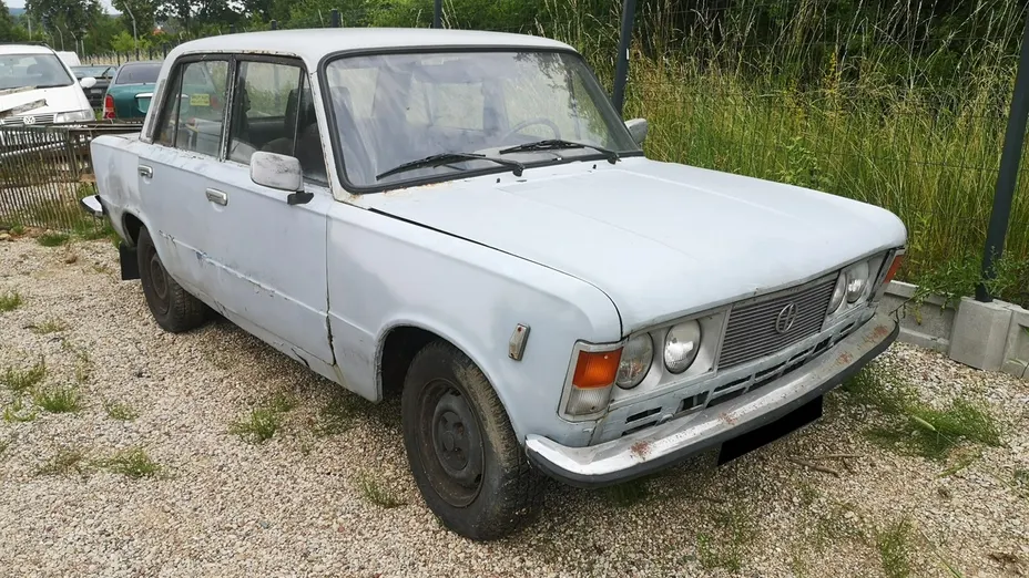 FIAT 125p -