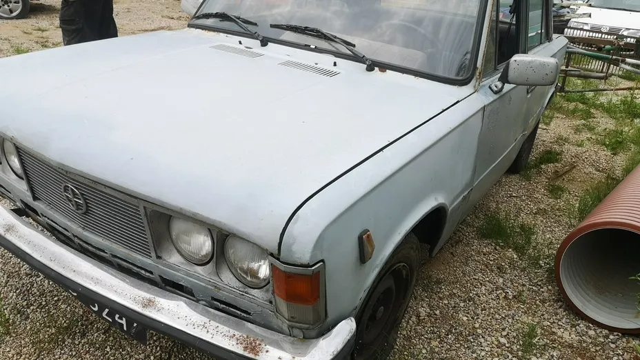 FIAT 125p -